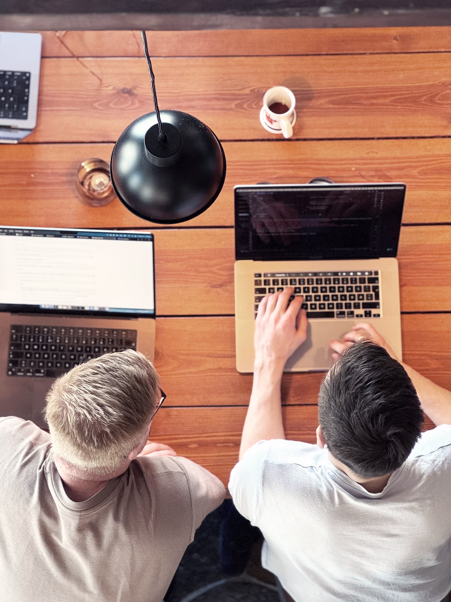 321ere samarbeider på kontoret