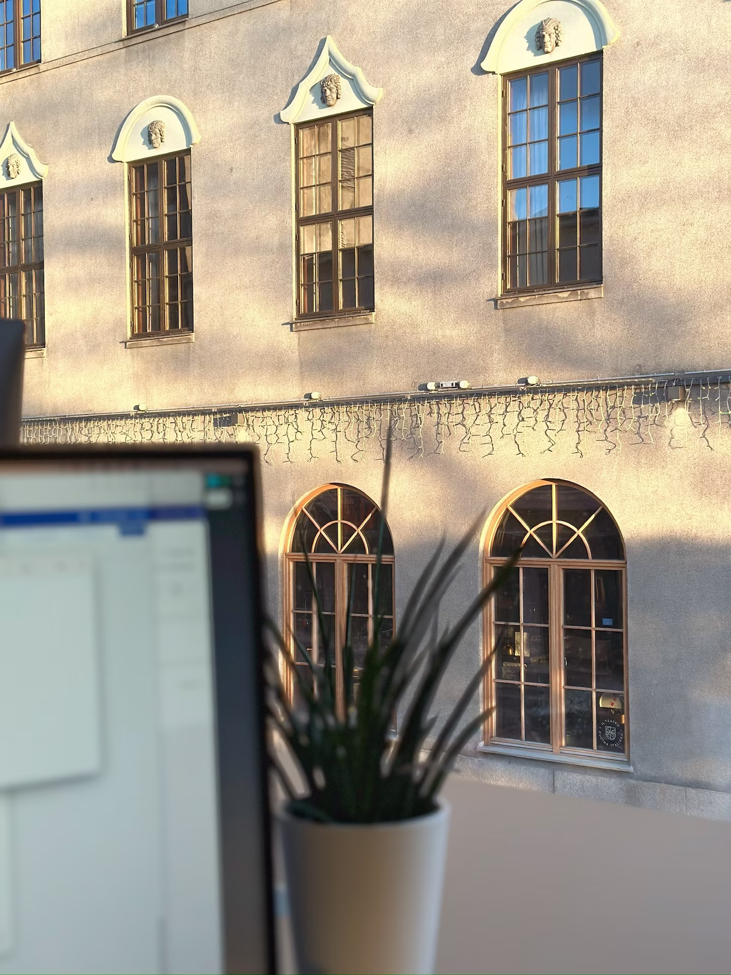 Utsikt fra kontoret til 321