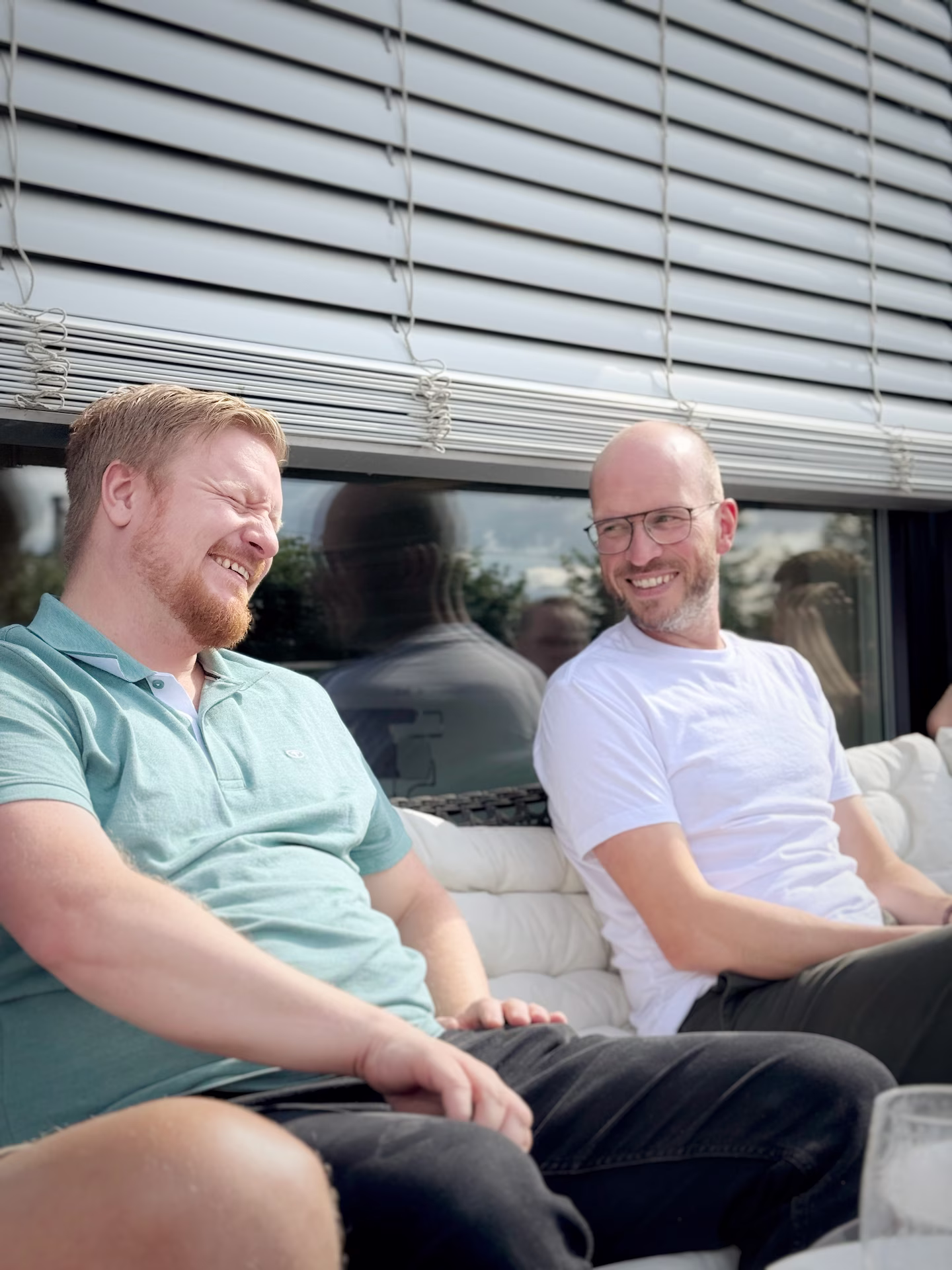 321ere samarbeider på kontoret